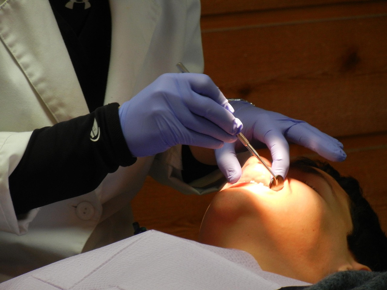 구강암 예방과 초기 증상, 그리고 치료법에 대한 완벽 가이드 Orthodontist 287285 1280
