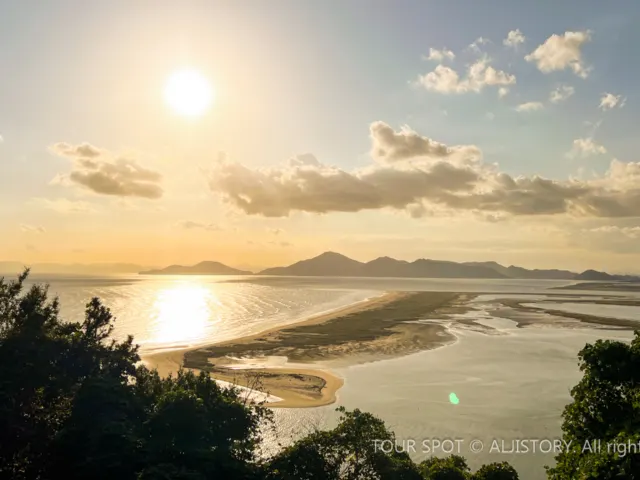 A Million-Dollar Sunset View at Amisan Observatory—Absolutely Free