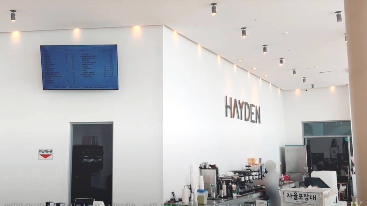 Hayden cafe