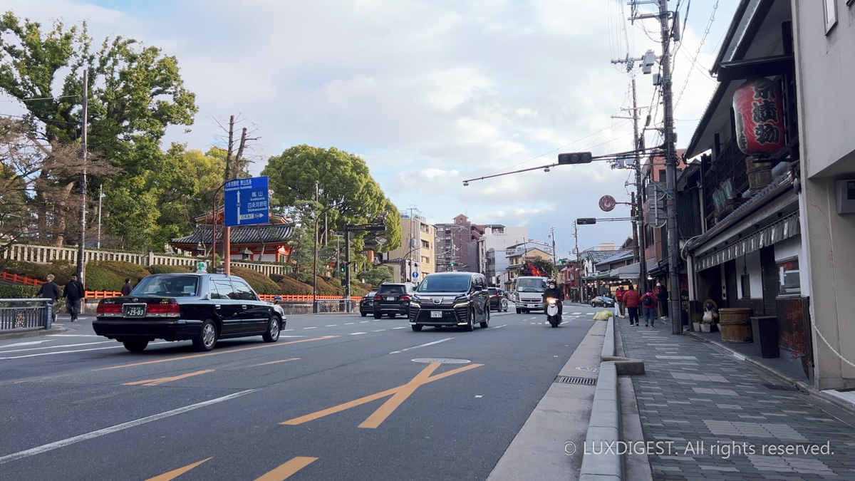 GION STREET IN KYOTO 260514