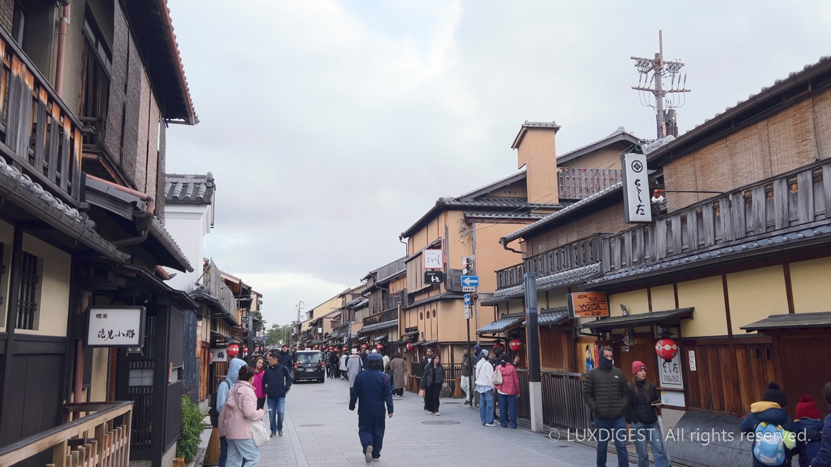 GION STREET IN KYOTO 260514