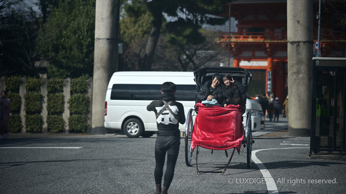 Yasaka Shrine in Kyoto {Date (YYMMDD)} {Sequence number (0001)}