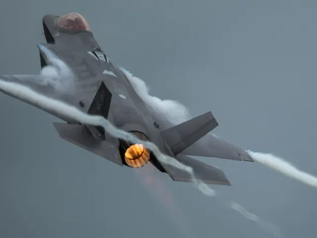 F-35A 라이트닝 II 비교분석