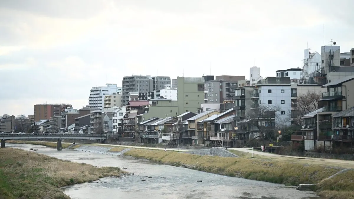京都旅行のひと休み――鴨川のほとり