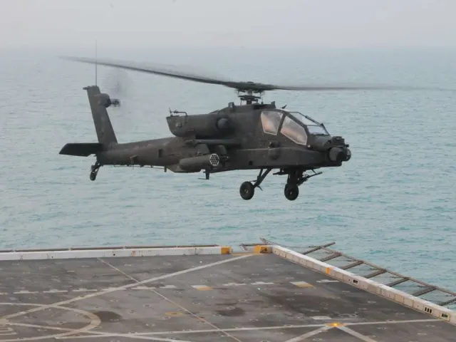 AH-64E 아파치 가디언 공격헬기 비교분석