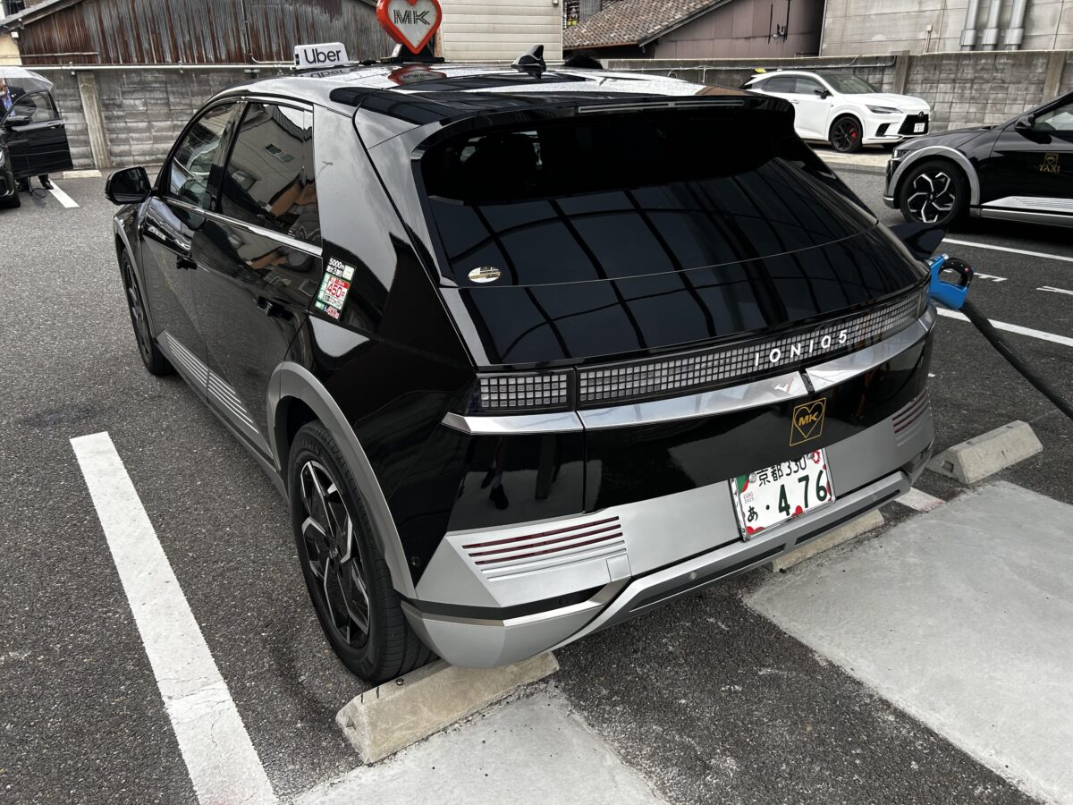 Ioniq 5 taxi found in kyoto japan v0 8tzzj5eeoc7b1