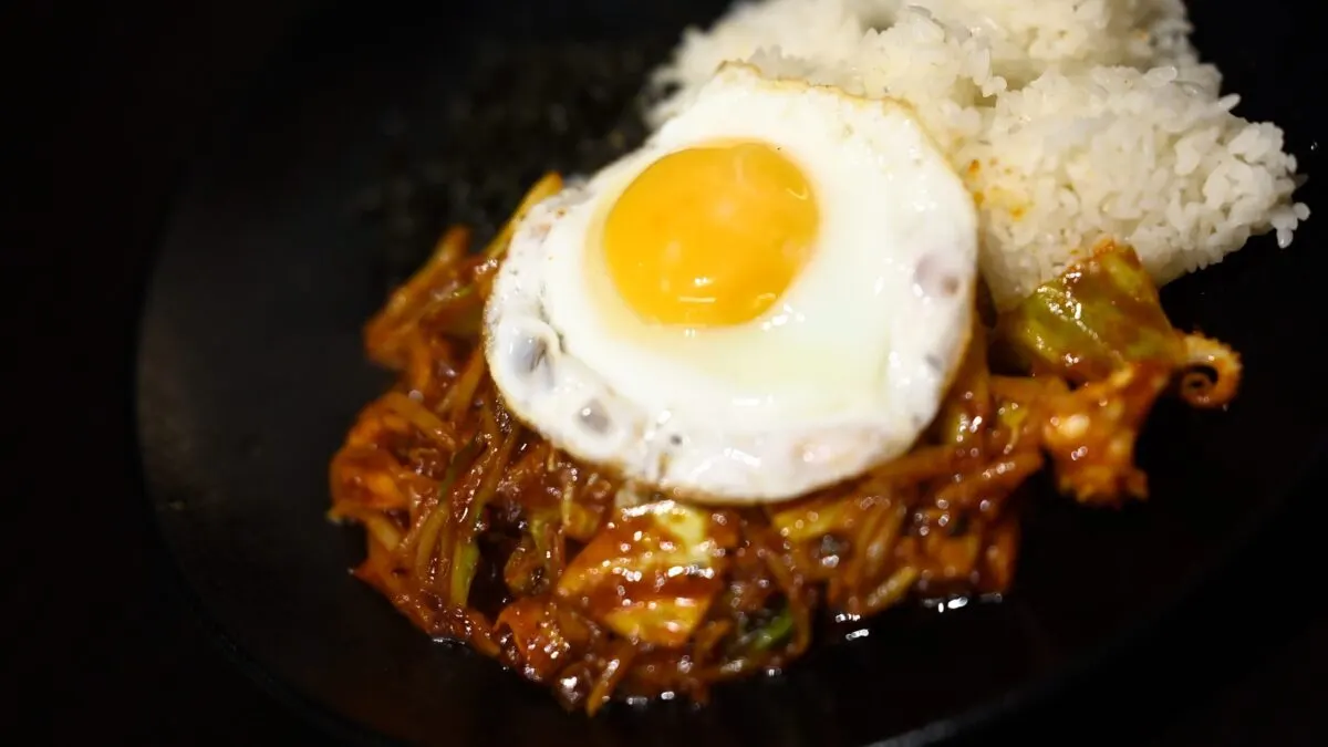 大阪旅行で韓国料理が恋しくなったら「ナジミキンパ」