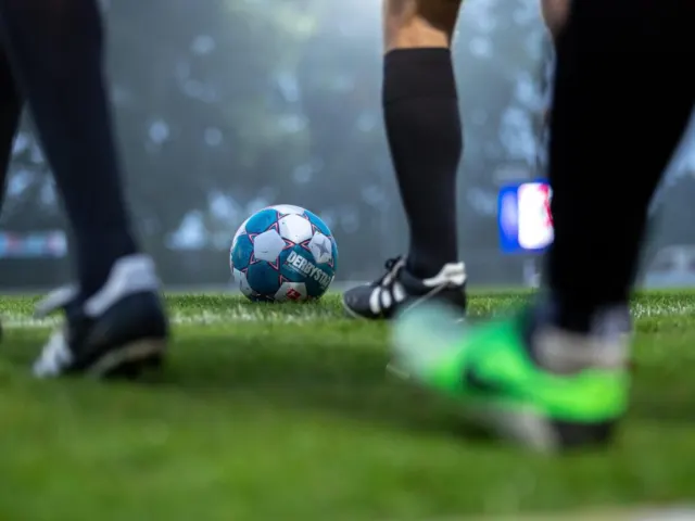 한국축구 히딩크가 절실히 필요하다.