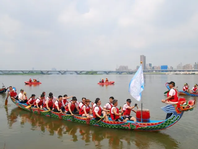 홍콩 용선축제, 북소리와 함께 도시가 멈춘 순간