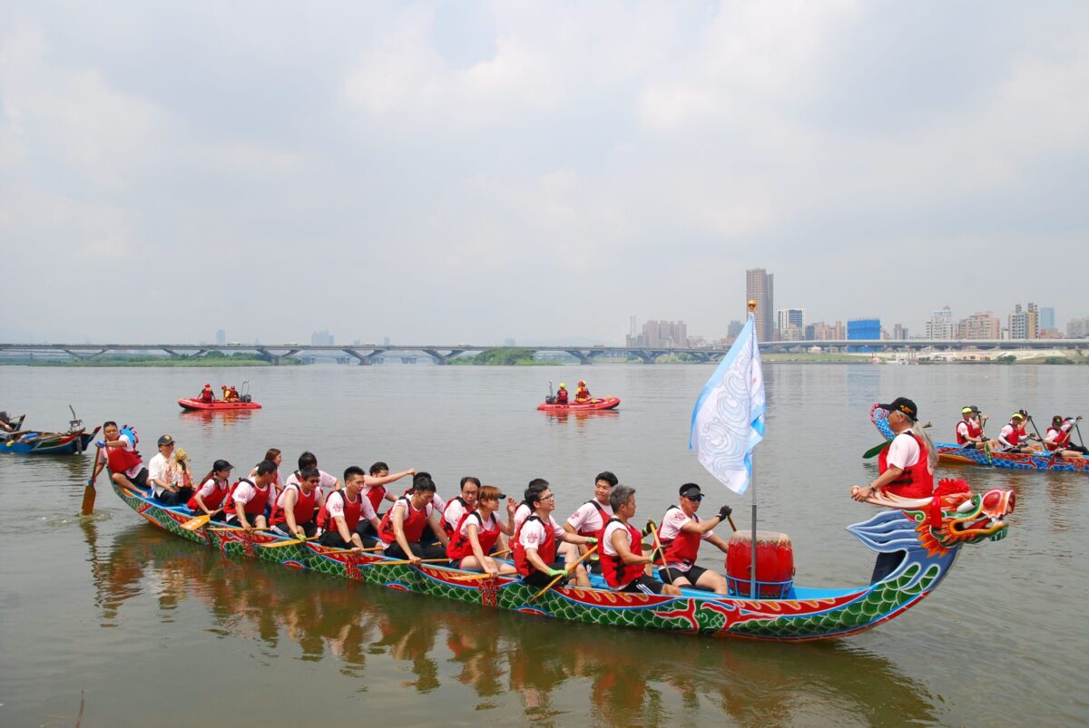홍콩 용선축제, 북소리와 함께 도시가 멈춘 순간