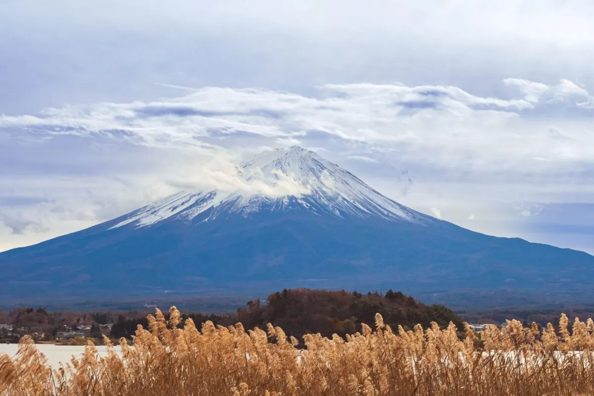 日本で楽しむ特別な三つの登山コース