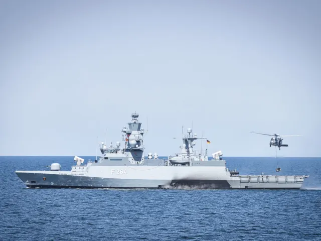 Rheinmetall GMF 140: North American Naval Programmes의 적합성 분석