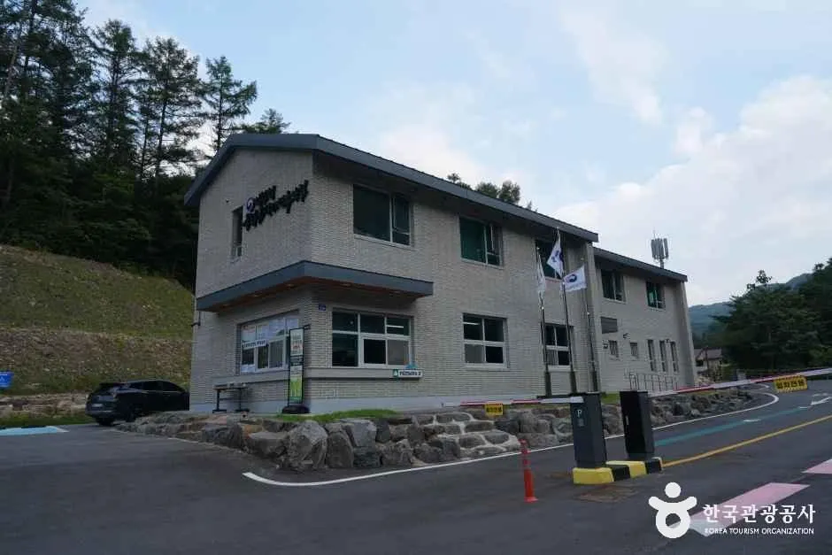 국립금산자연휴양림 충남_금산_국립금산자연휴양림_외부_3.JPG