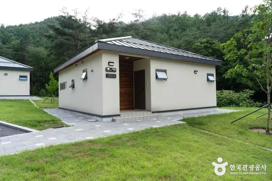 국립금산자연휴양림 충남_금산_국립금산자연휴양림_외부_2.jpg